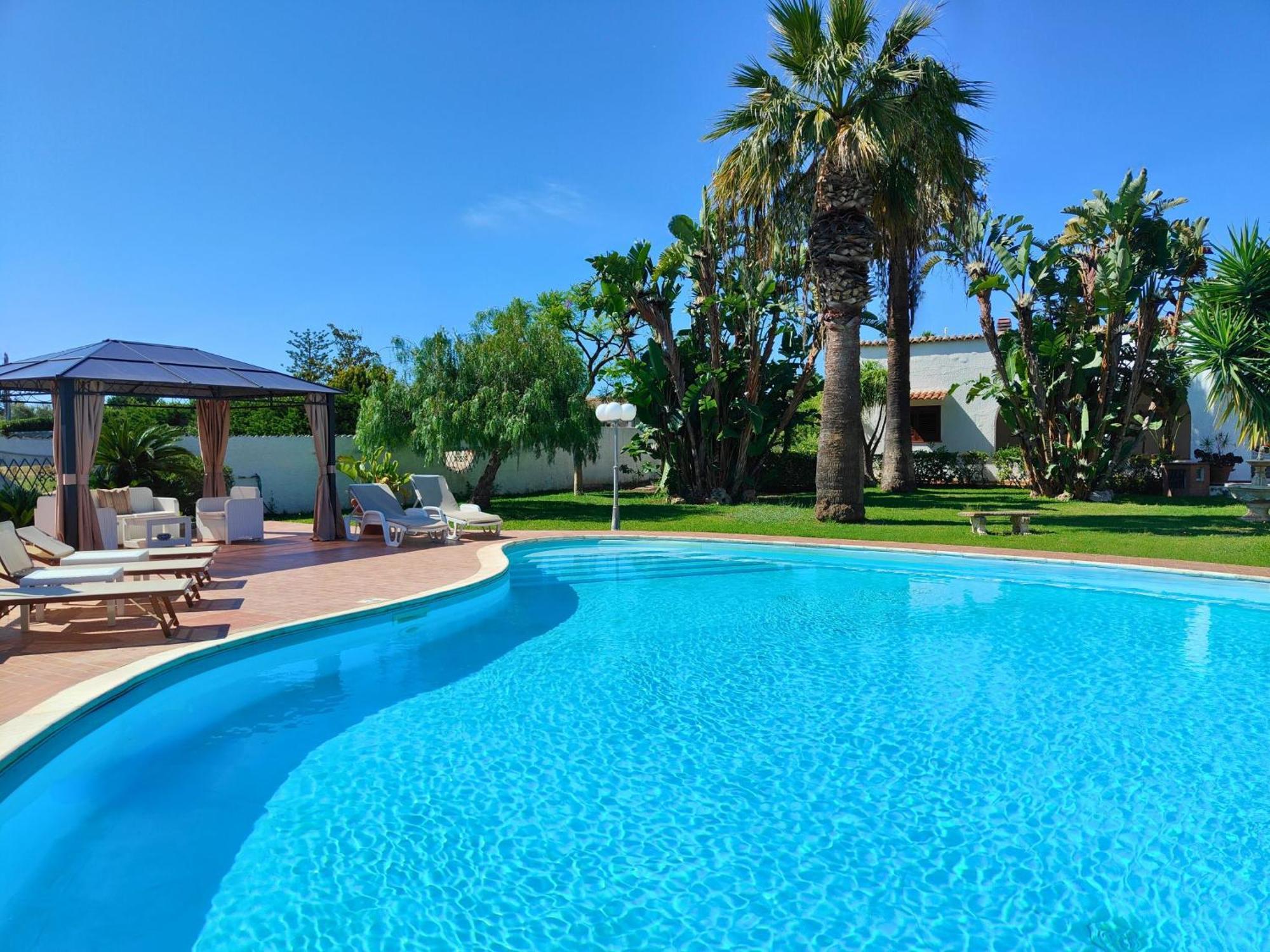 Villa Alfonsa, Fontane Bianche, Siracusa, Private Pool, 10Min From The Beach エクステリア 写真
