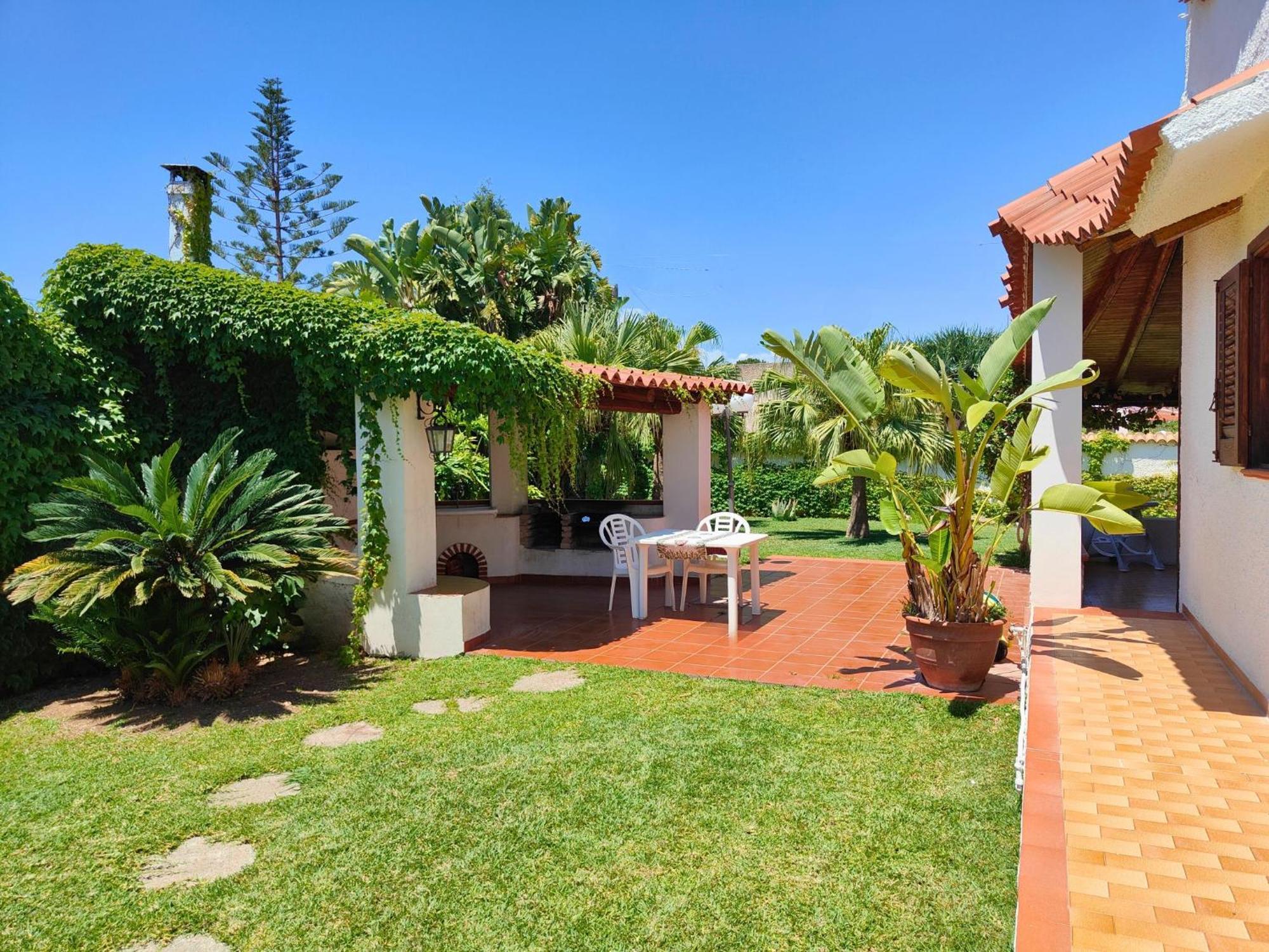 Villa Alfonsa, Fontane Bianche, Siracusa, Private Pool, 10Min From The Beach エクステリア 写真